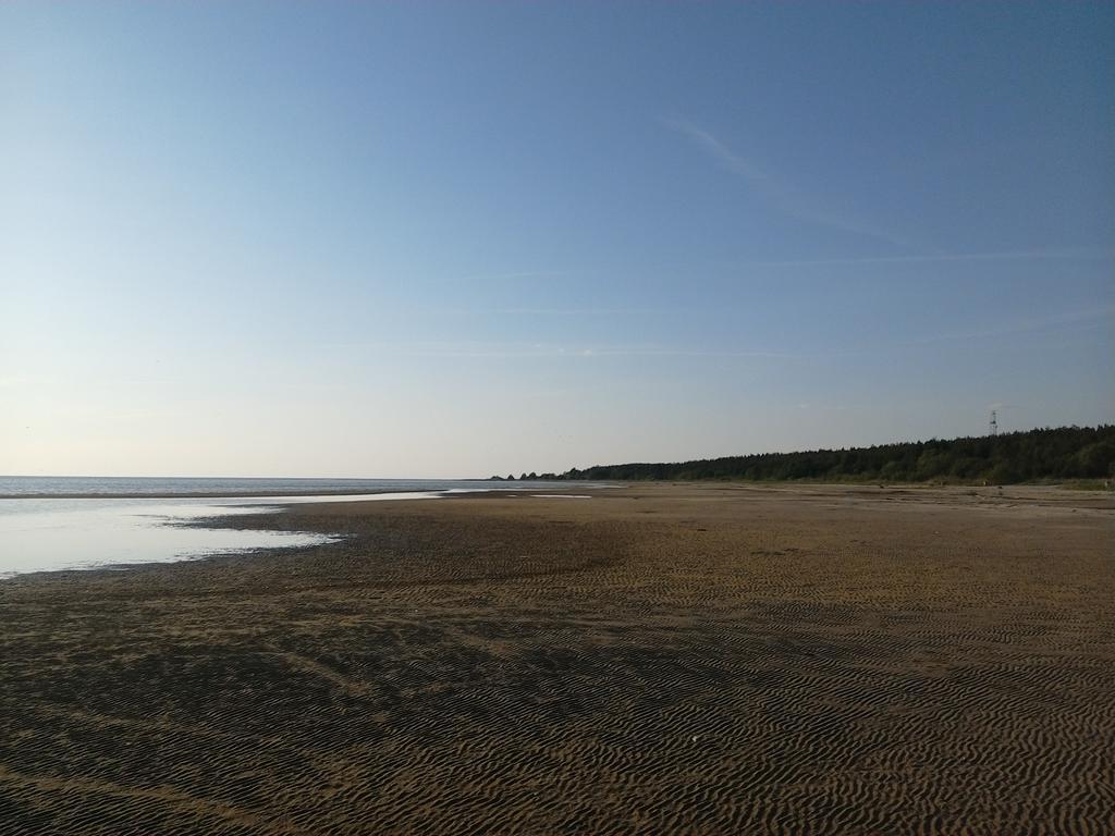 Vejavas Svetciems Luaran gambar